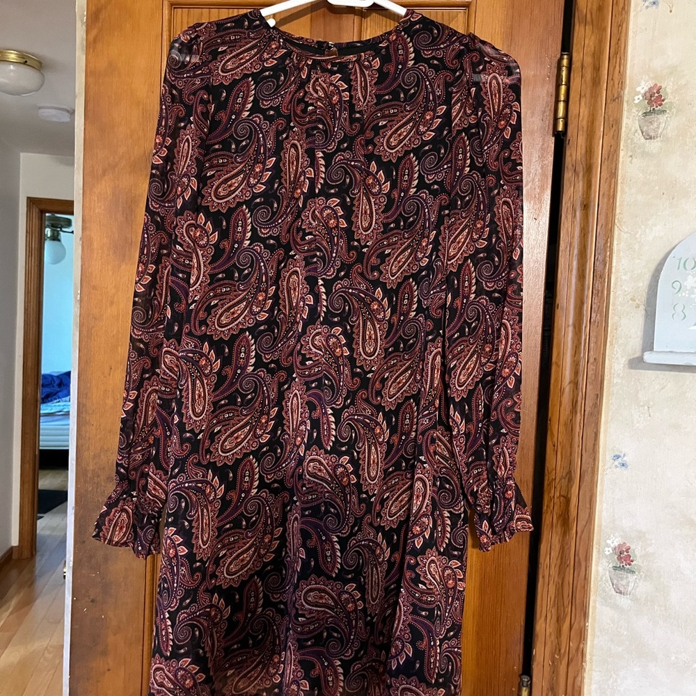 Tommy Hilfiger. Size 2 petite. Fits loose. Worn once